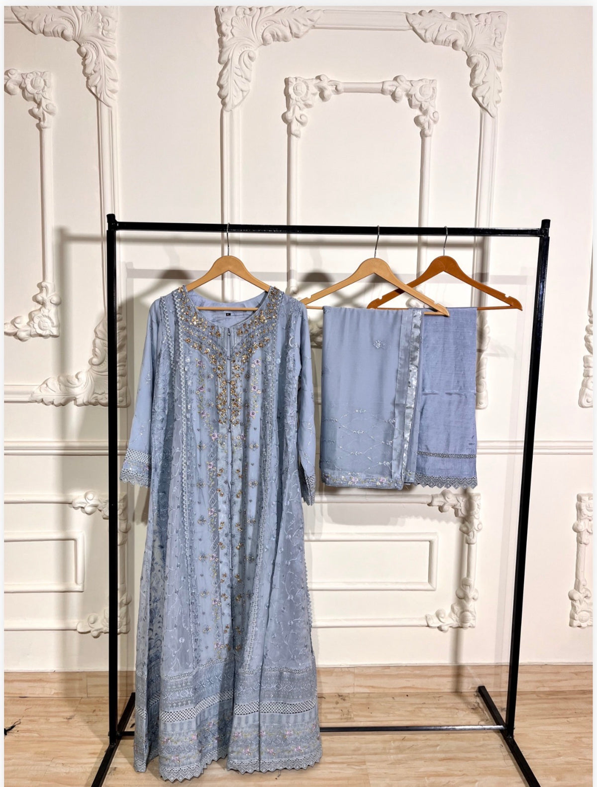 Agha Noor Pure Organza Embroidered 3-Piece Maxi Suit Set