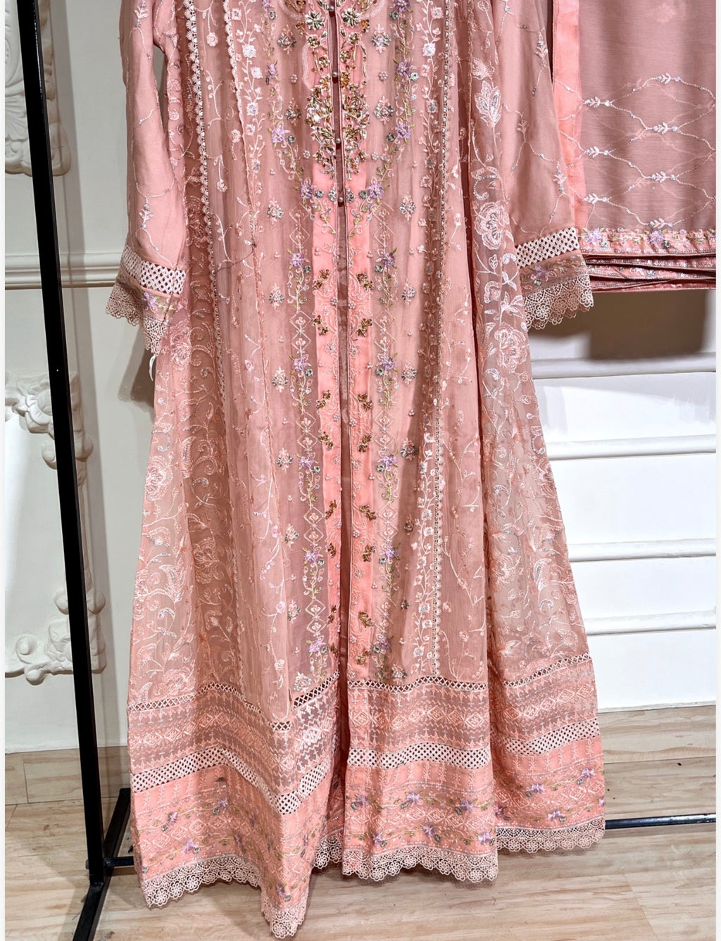Agha Noor Pure Organza Embroidered 3-Piece Maxi Suit Set