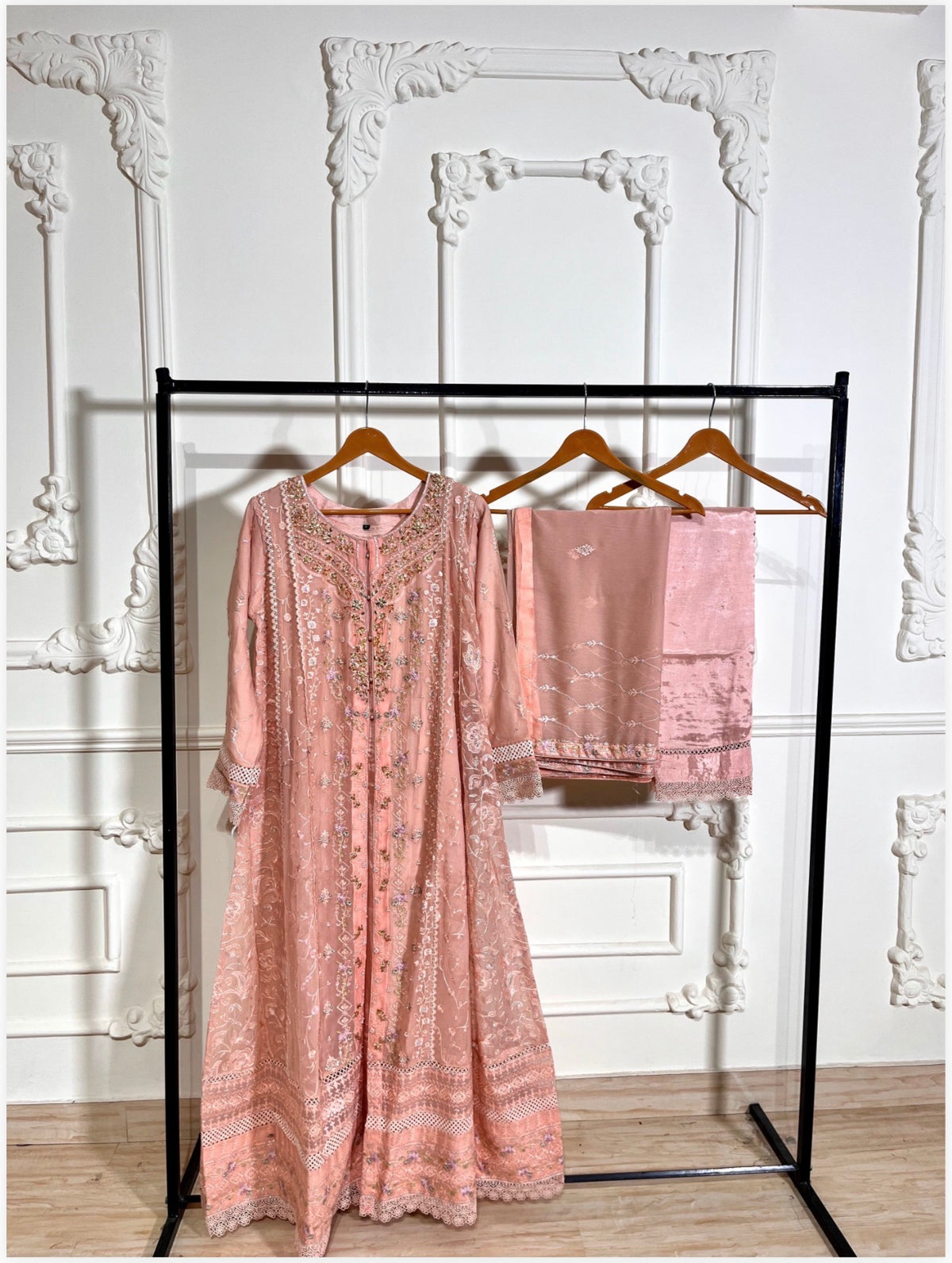 Agha Noor Pure Organza Embroidered 3-Piece Maxi Suit Set
