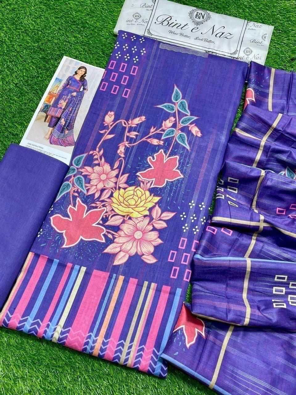 Bint e Naz Unstiched Lawn 3 Piece